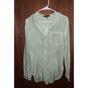 Velvet Heart Faded Green Long-Sleeve Button Down Blouse